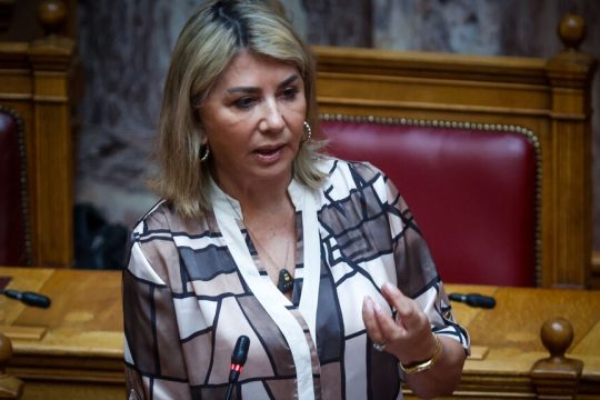 Η Ζέττα Μακρή